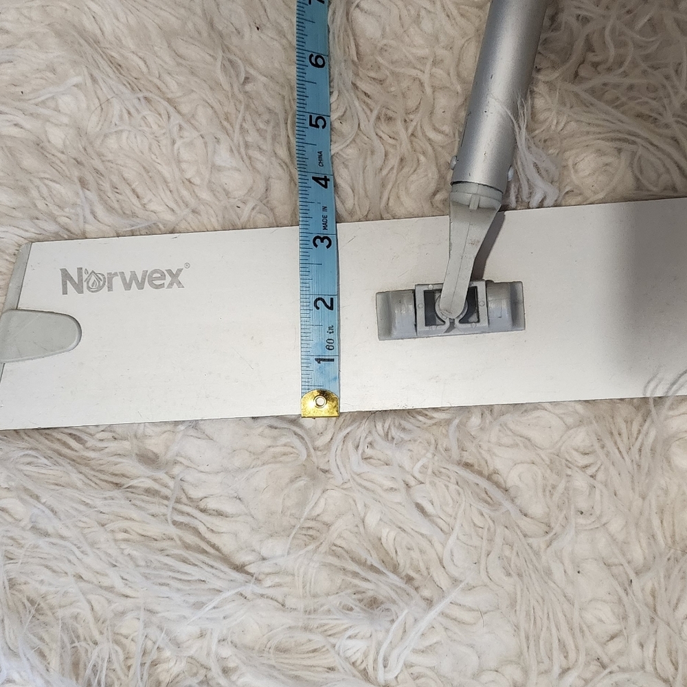 Norwex Superior Mop - Picture 7 of 10
